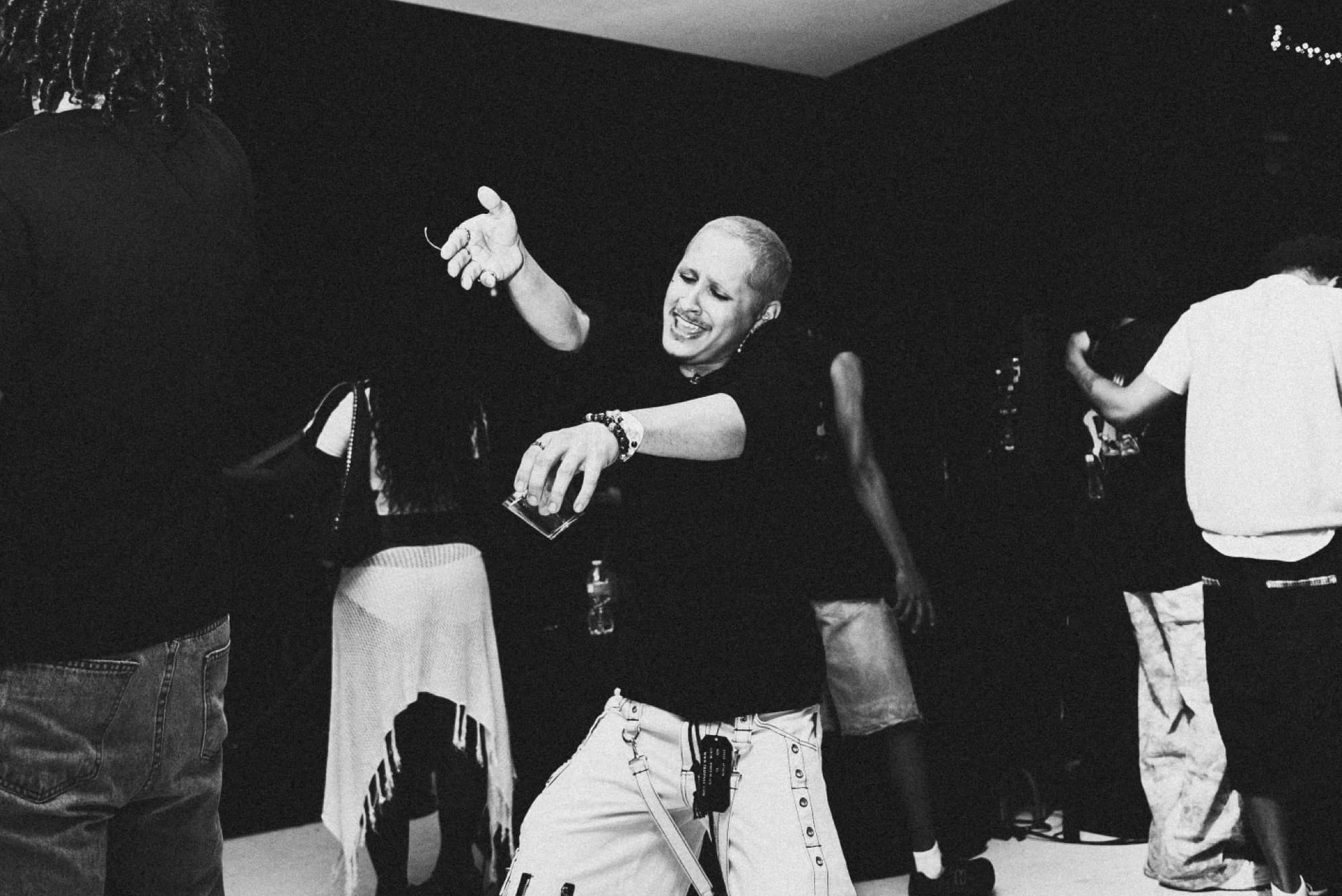 Dancers in black and white at ONSET²